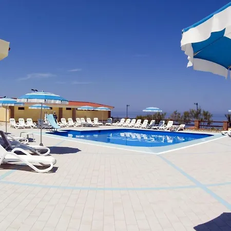 Rasciada Club Отель